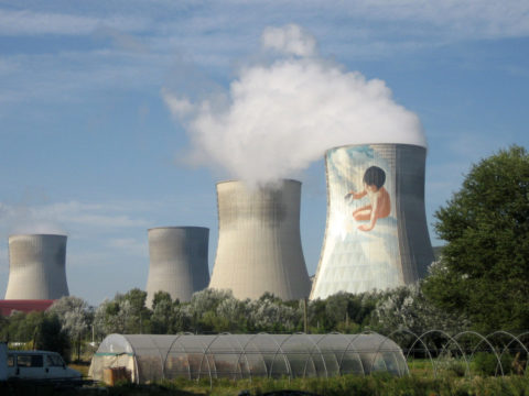 https://www.republique-souveraine.fr/wp-content/uploads/2021/09/Centrale_nucleaire_de_Cruas_departement_de_lArdeche_France_-_panoramio-e1633032095473.jpg